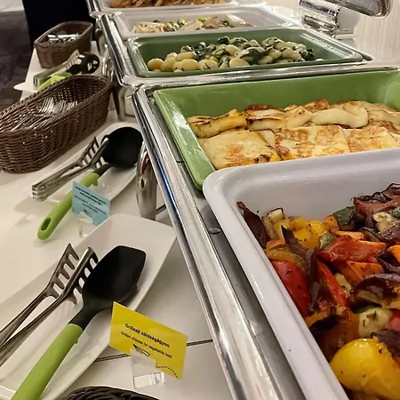 Hotel Ibis Styles Budapest Airport 3*