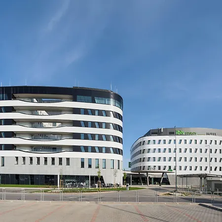 Ibis Styles Budapest Airport Ξενοδοχείο 3*