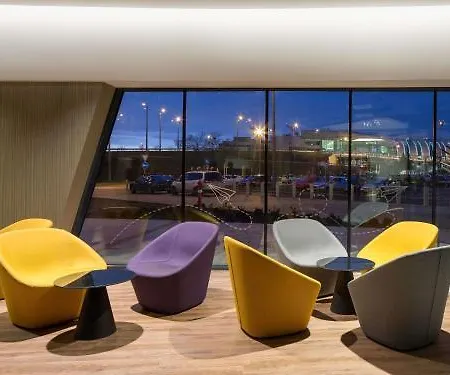 Ibis Styles Budapest Airport מלון