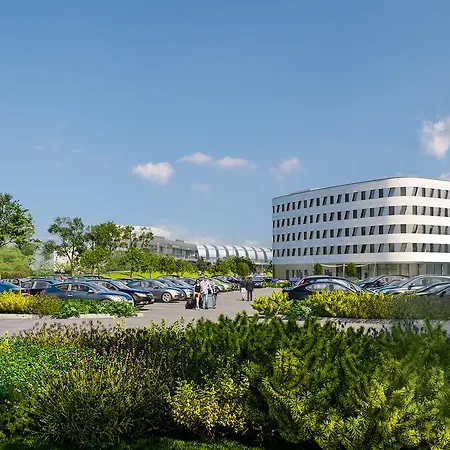 Hotel Ibis Styles Budapest Airport 3*