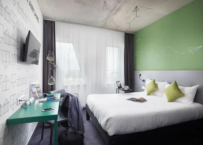 Ibis Styles Budapest Airport מלון 3*
