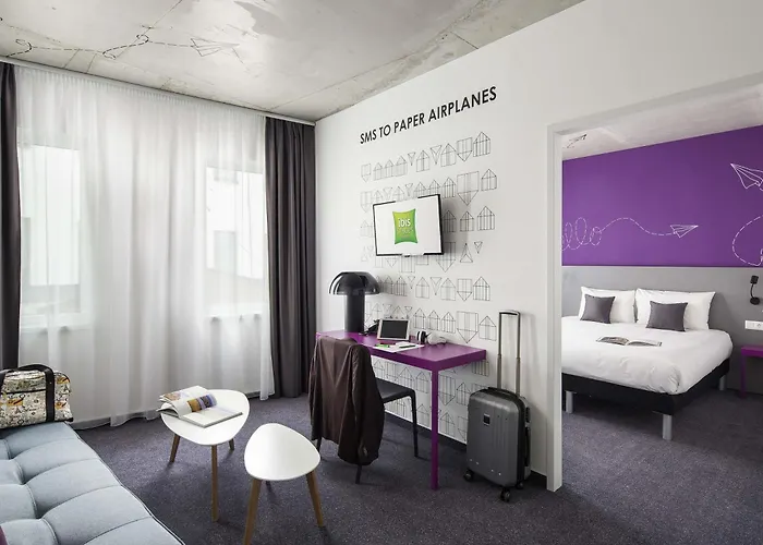 Hotel Ibis Styles Budapest Airport 3*