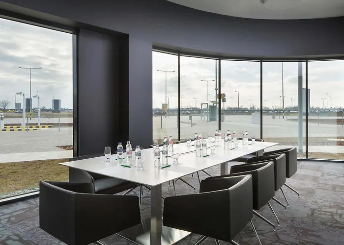 Ibis Styles Budapest Airport מלון וסס