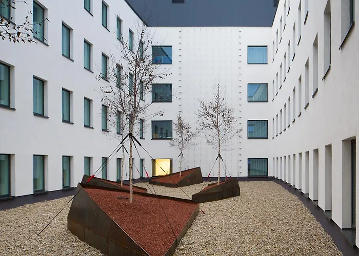 Ibis Styles Budapest Airport מלון